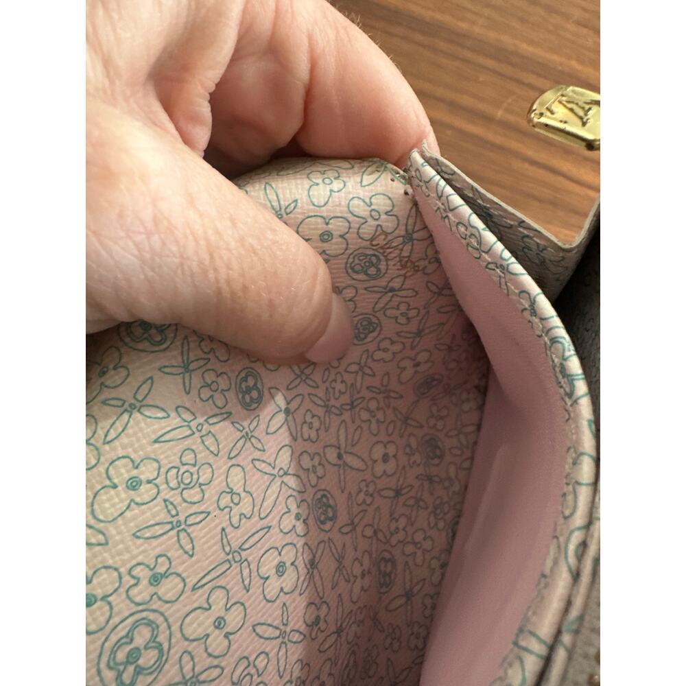 Louis Vuitton Sarah Monogram Fleuri Wallet - Picture 13 of 13